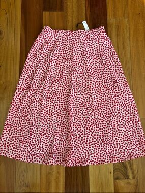 NWT T Tahari full skirt